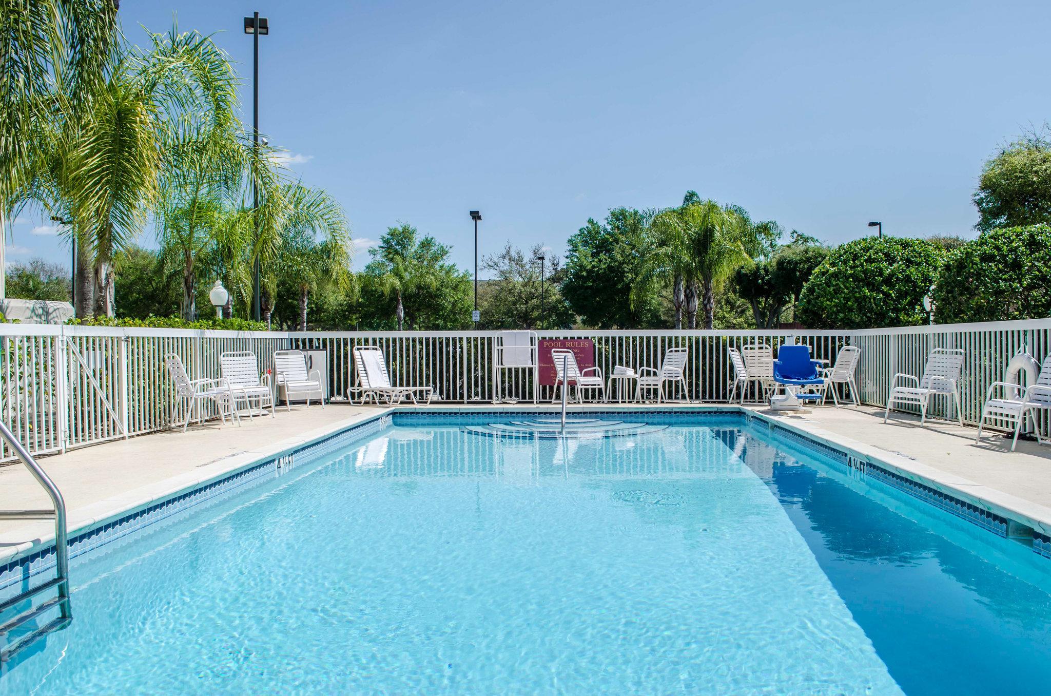 Sleep Inn Near Busch Gardens - Usf Temple Terrace Bagian luar foto