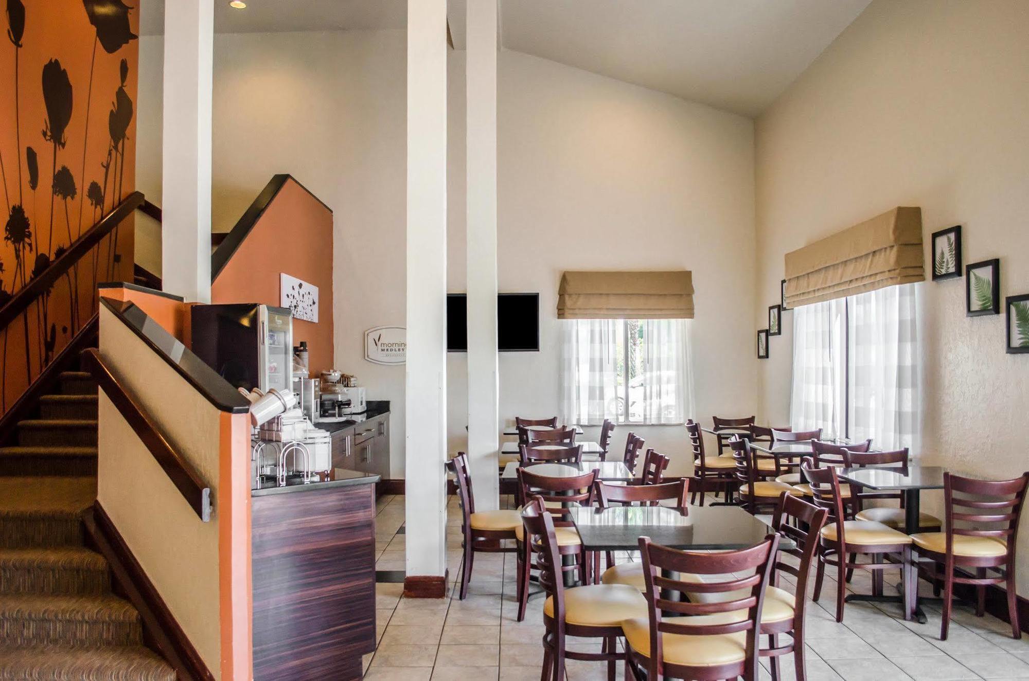 Sleep Inn Near Busch Gardens - Usf Temple Terrace Bagian luar foto
