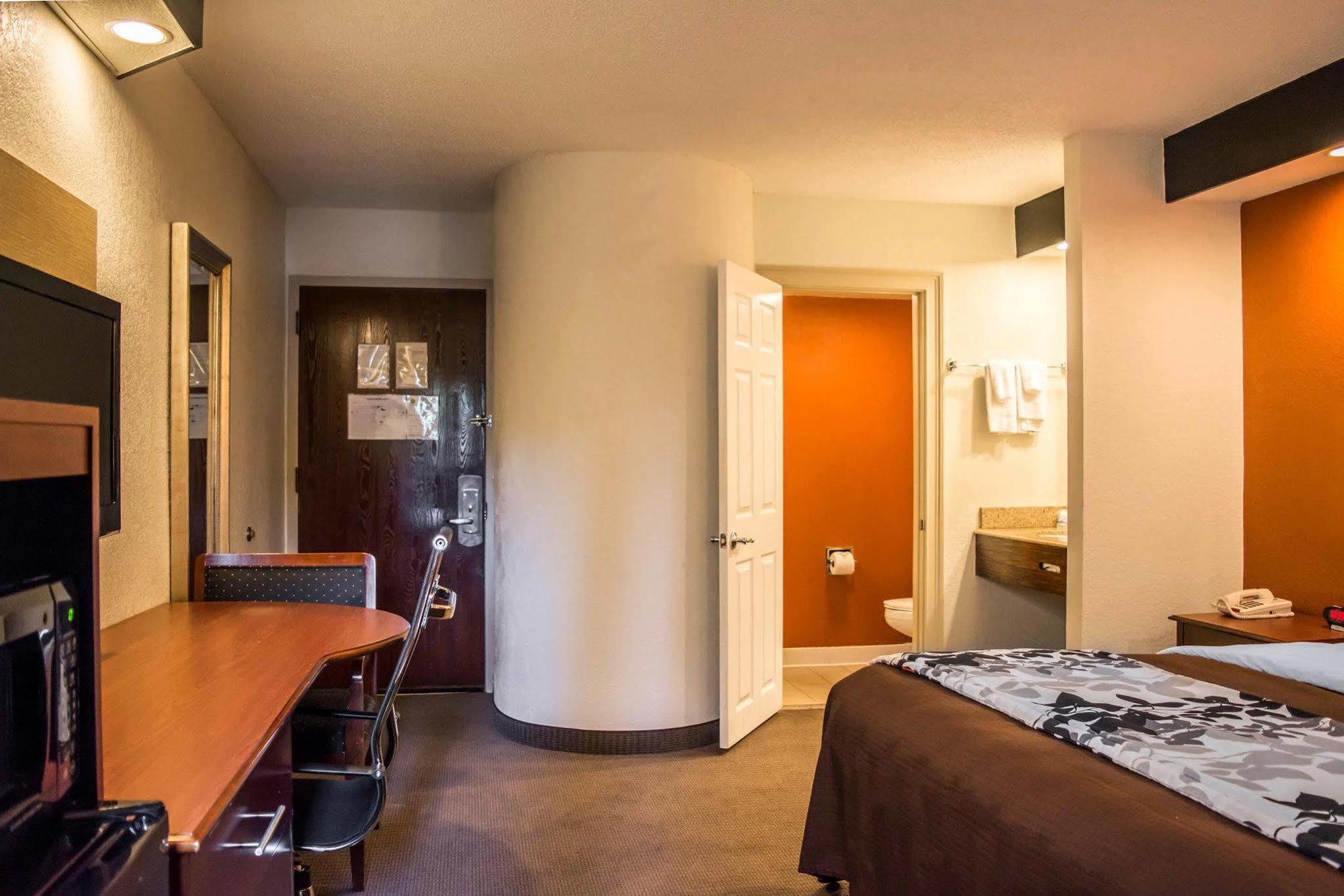 Sleep Inn Near Busch Gardens - Usf Temple Terrace Bagian luar foto